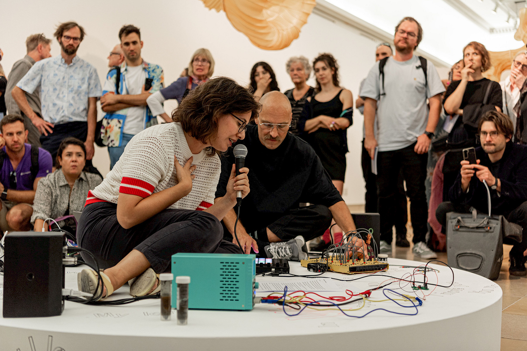 Let's Symbiose and Be With 1